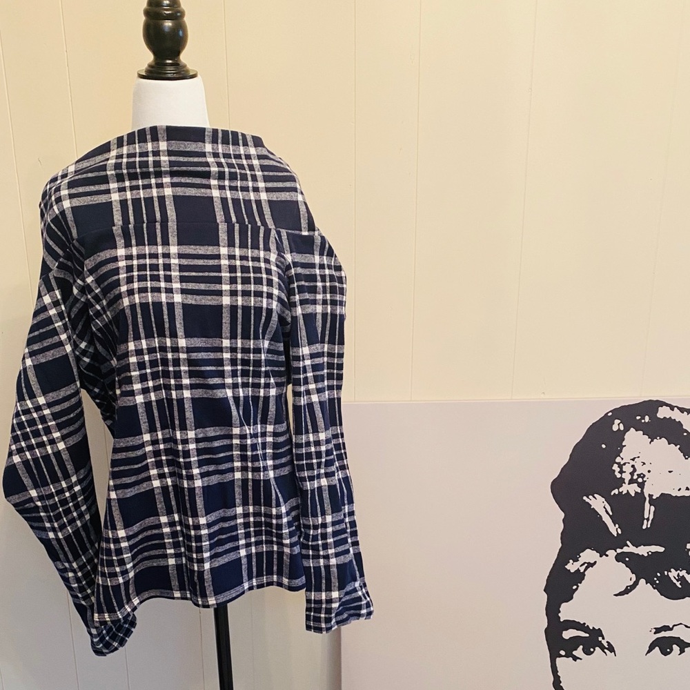 NWOT Banana Republic cowl off shoulder plaid top